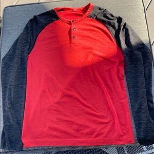 Men’s LuLu Lemon long sleeve